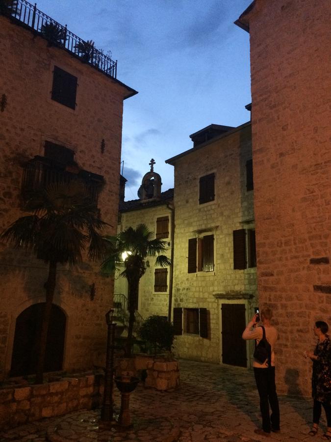 Chic & Stylish With Seaview-Terrace - Kotor Indah Daire Dış mekan fotoğraf