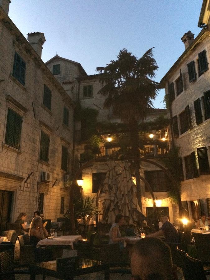 Chic & Stylish With Seaview-Terrace - Kotor Indah Daire Dış mekan fotoğraf