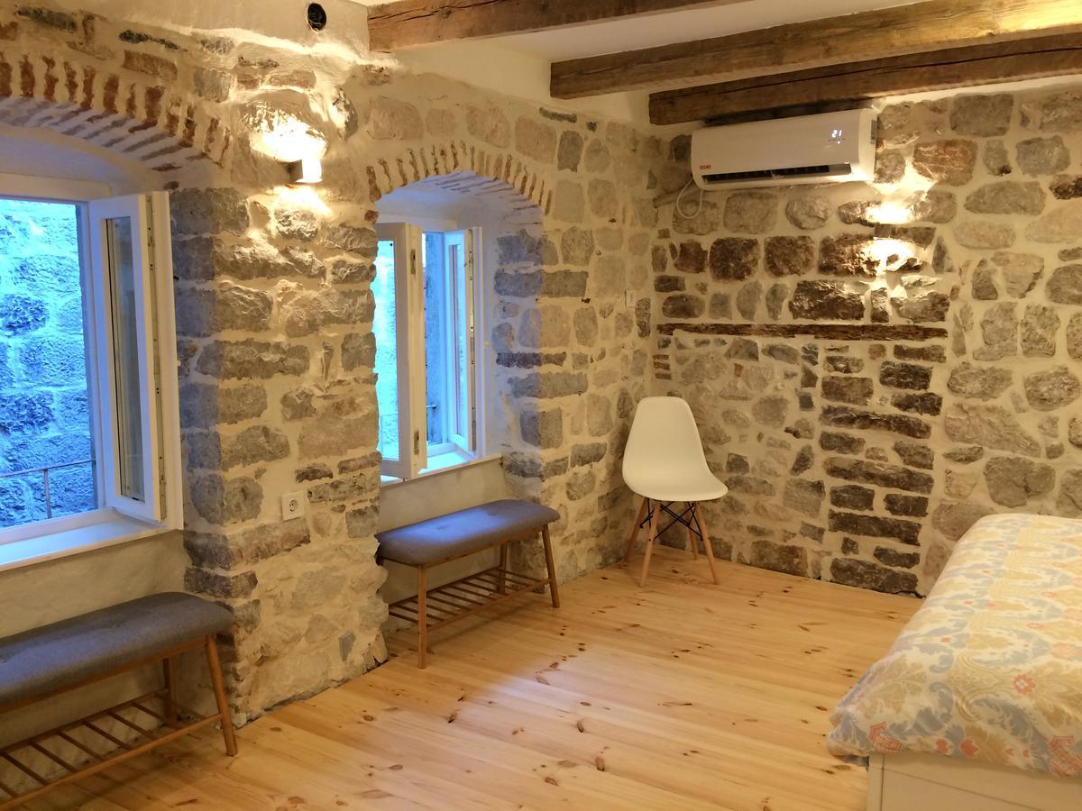Chic & Stylish With Seaview-Terrace - Kotor Indah Daire Dış mekan fotoğraf